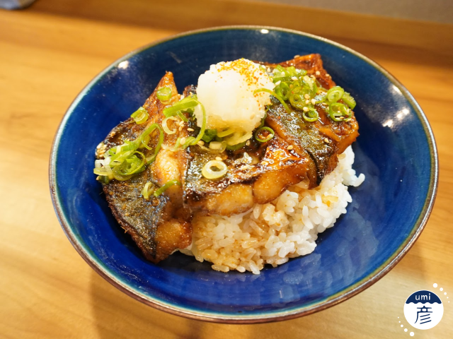 ふわふわサクッと！サゴシ（サワラ）の蒲焼き丼レシピ